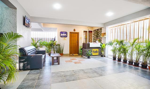 Hotel Sunroof Suites Bangalore Exterior photo