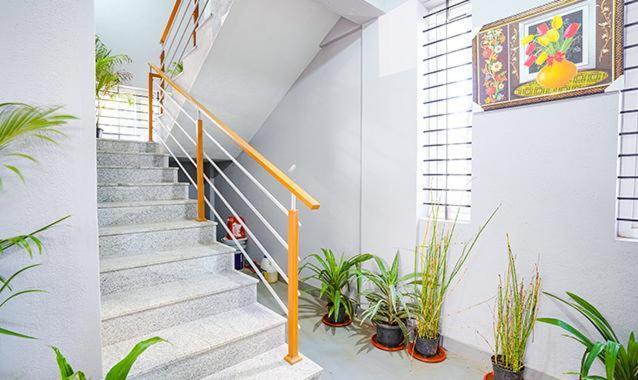 Hotel Sunroof Suites Bangalore Exterior photo